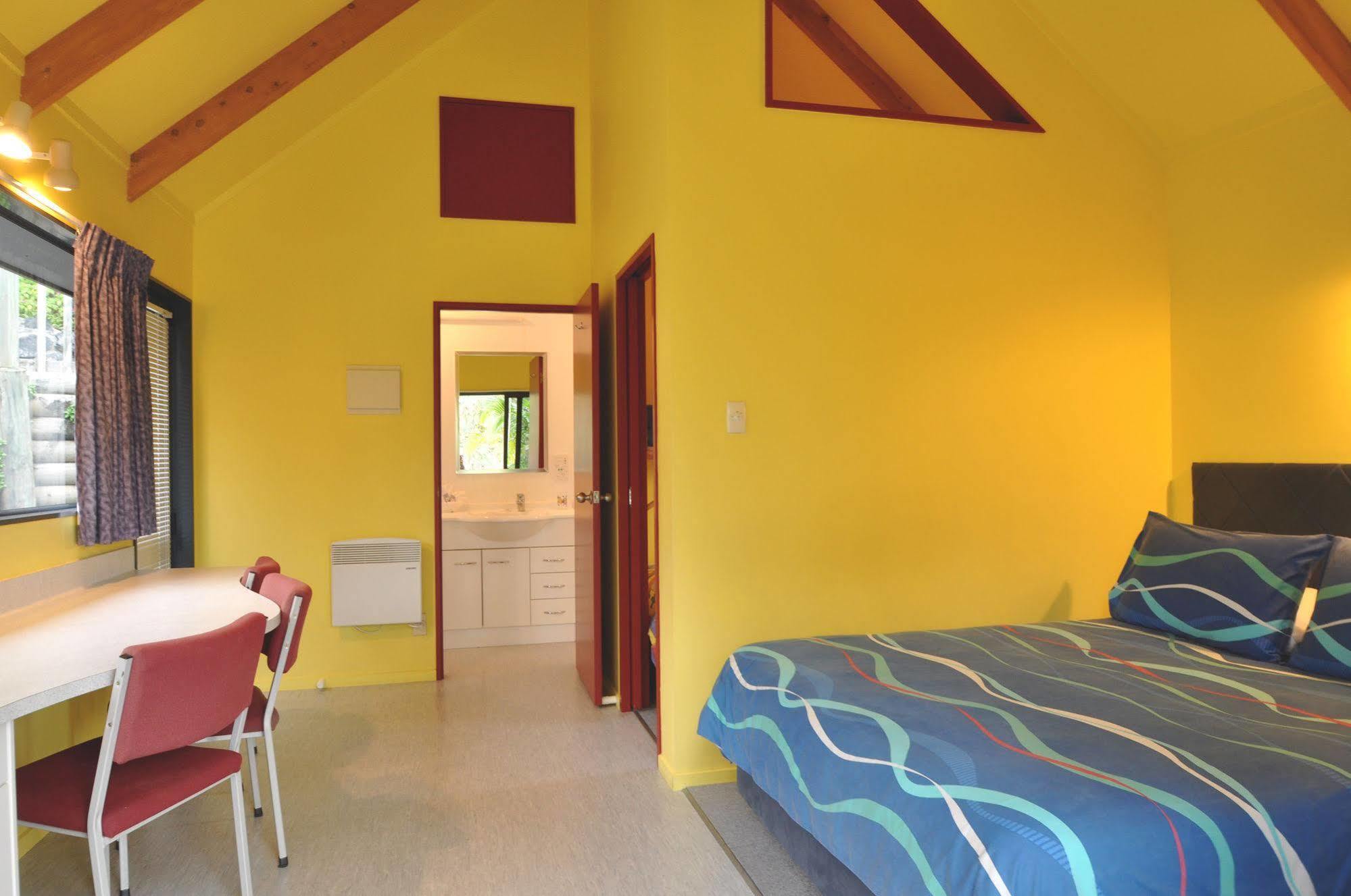 Bay Cabinz Motel Paihia Dış mekan fotoğraf