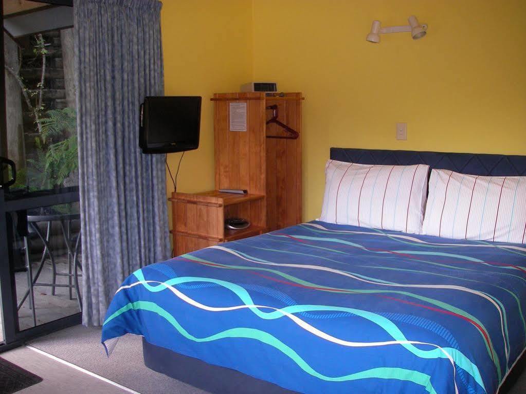 Bay Cabinz Motel Paihia Dış mekan fotoğraf