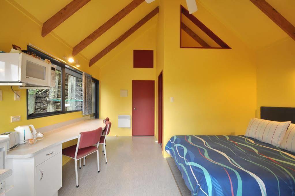 Bay Cabinz Motel Paihia Dış mekan fotoğraf