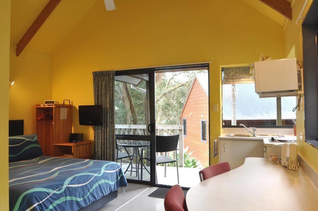 Bay Cabinz Motel Paihia Dış mekan fotoğraf